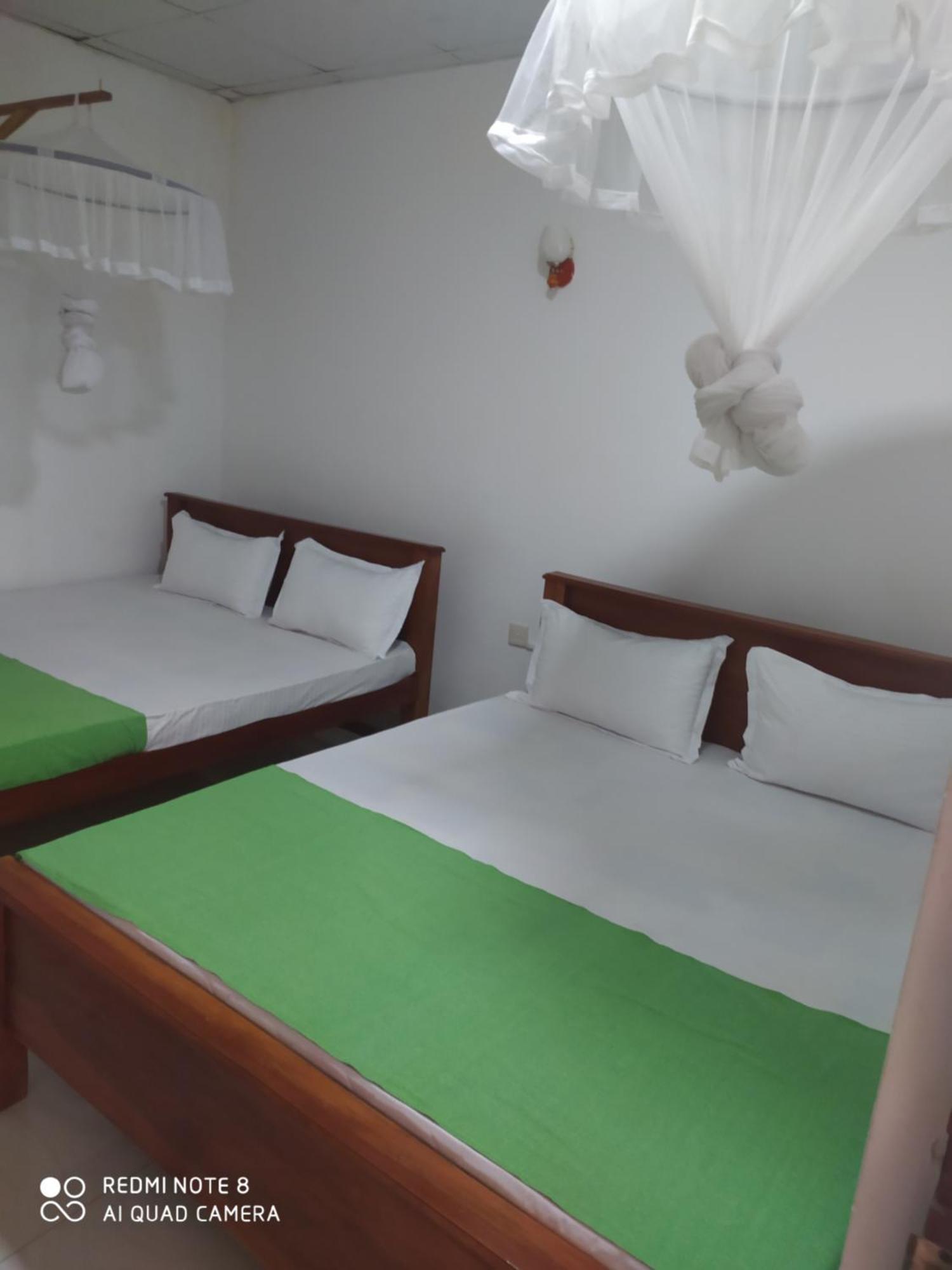 Umaya Holiday Home Anuradhapura Esterno foto