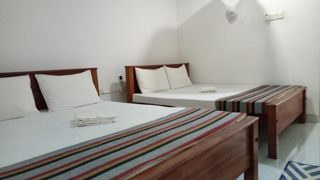 Umaya Holiday Home Anuradhapura Esterno foto