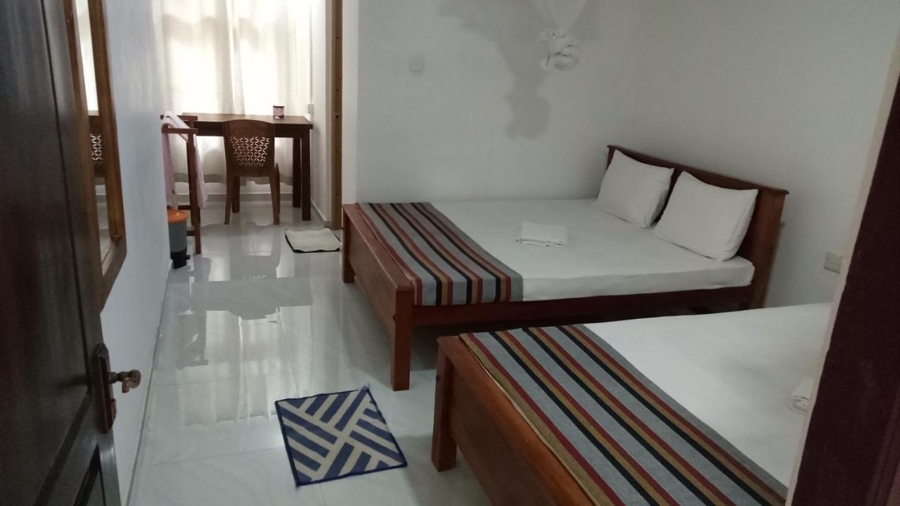 Umaya Holiday Home Anuradhapura Esterno foto